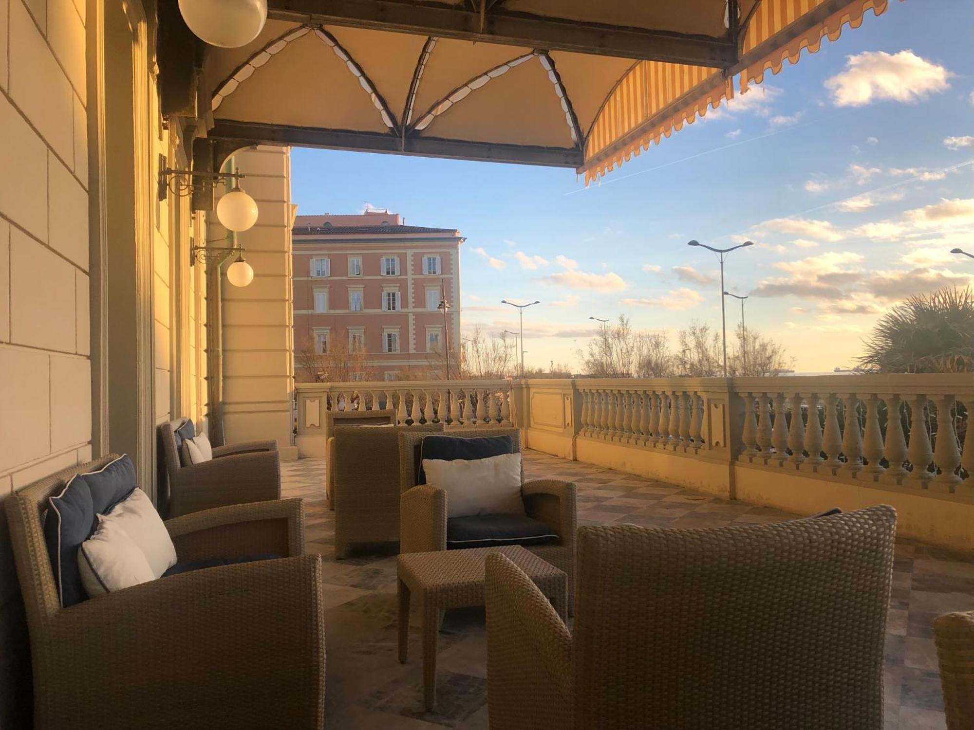 Livorno Apartment Bagian luar foto