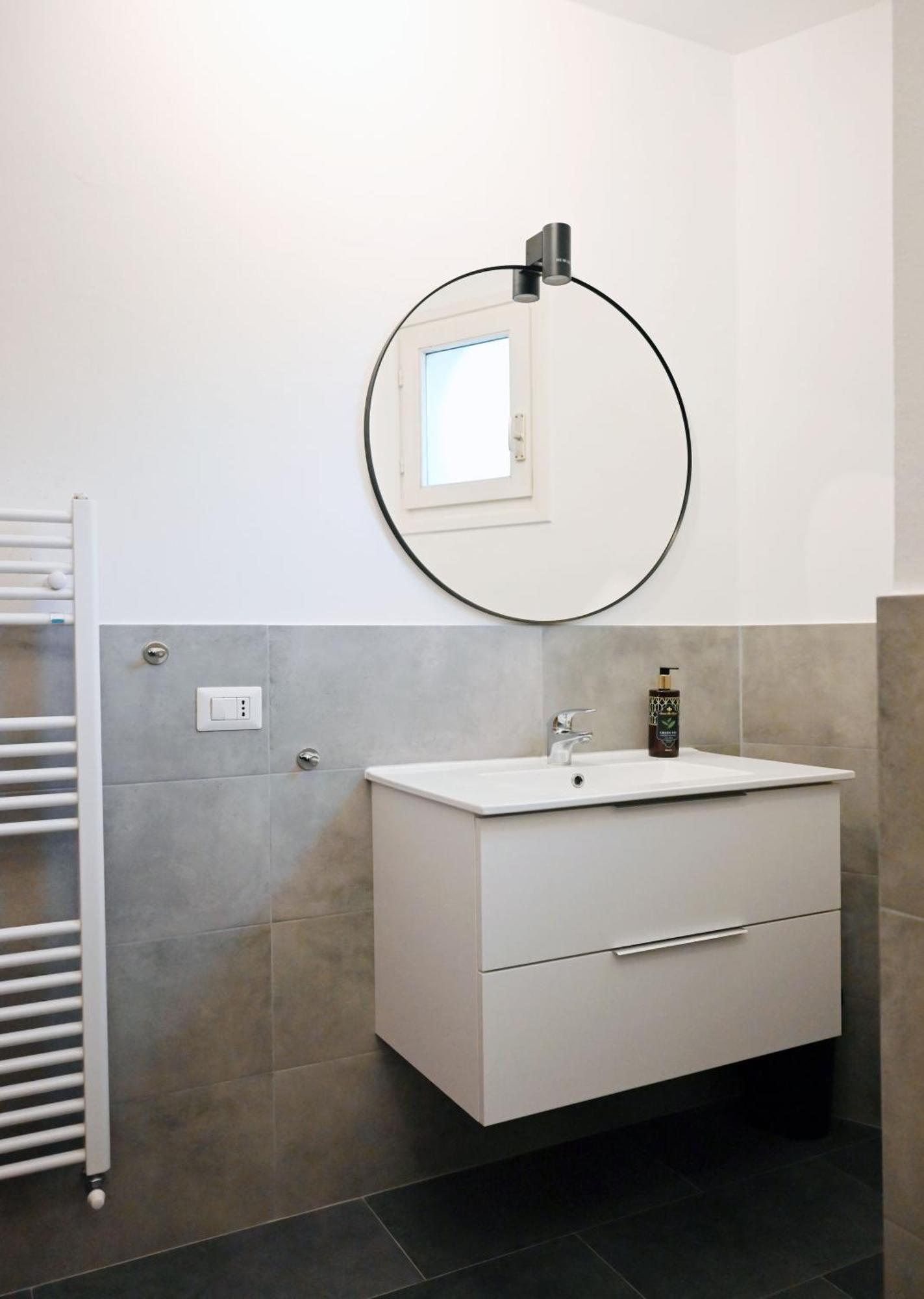 Livorno Apartment Bagian luar foto